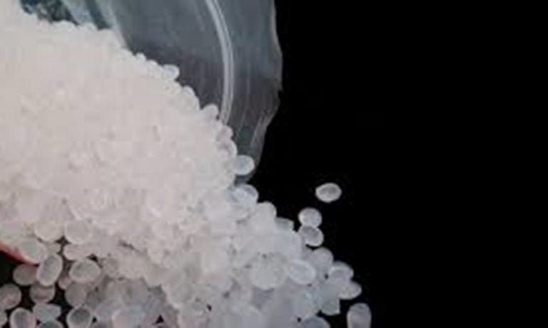 Gümrük vergisiz ithalat kapısından  8 plastik hammaddesi daha geçti