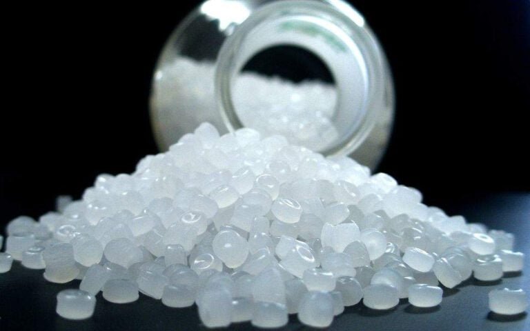 Plastik sektörü elindekini avucundakini makine alımına harcıyor